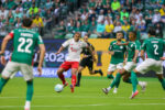 Palmeiras e Internacional empatam sem gols em confronto estratégico