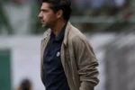 Palmeiras enfrenta multa da Conmebol após advertência a Abel Ferreira em jogo da Libertadores