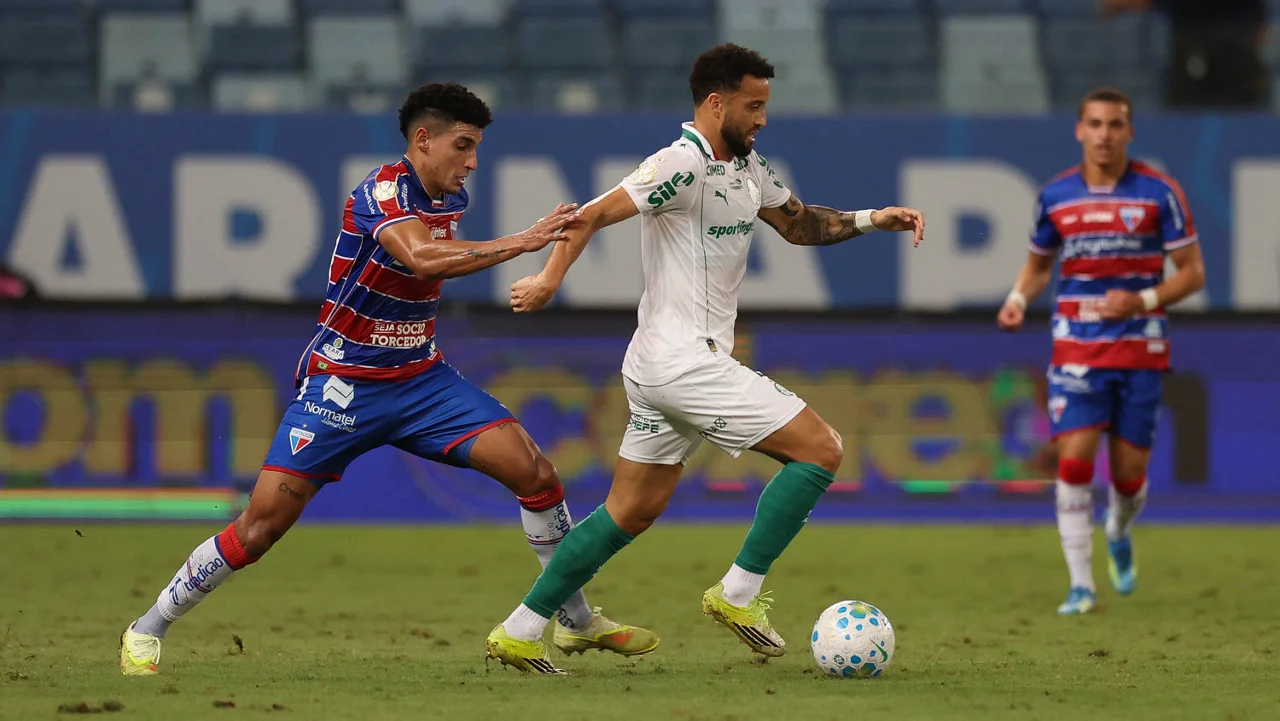 Palmeiras: Felipe Anderson se destaca e Murilo oscila em revés pela Copa do Brasil