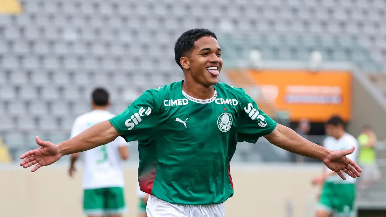 Palmeiras goleia Juventude por 5 a 0 e assume vice-liderança do Brasileiro sub-17