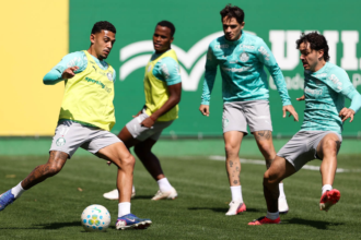 Palmeiras intensifica preparação em treino tático na Academia de Futebol