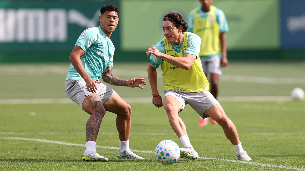 Palmeiras intensifica preparação física em treino na Academia de Futebol