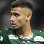 Palmeiras lidera chances de título no Brasileirão enquanto Santos enfrenta risco de rebaixamento