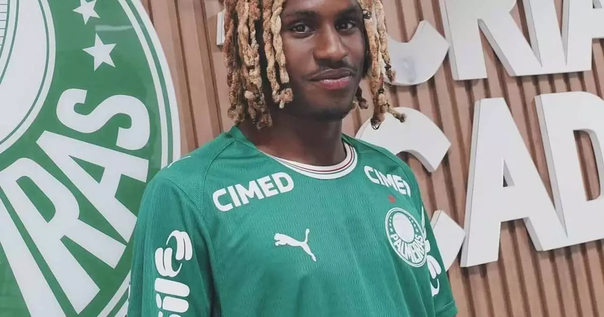 Palmeiras reforça base com a contratação do meio-campista português Fabio So