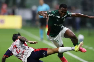 Palmeiras sofre empate tardio contra o Cerro Porteño e decide vaga fora na Libertadores