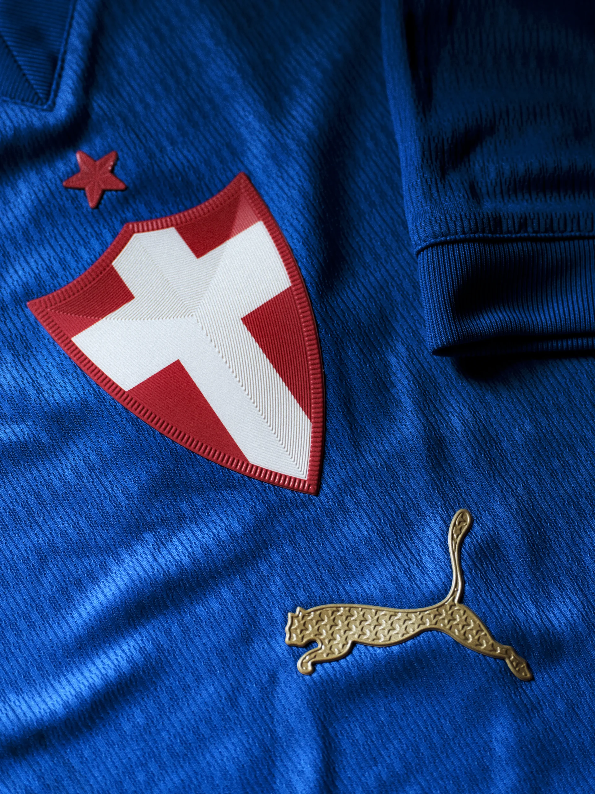 Palmeiras tem estreia de nova camisa azul barrada pela CBF devido a impedimento semiautomático