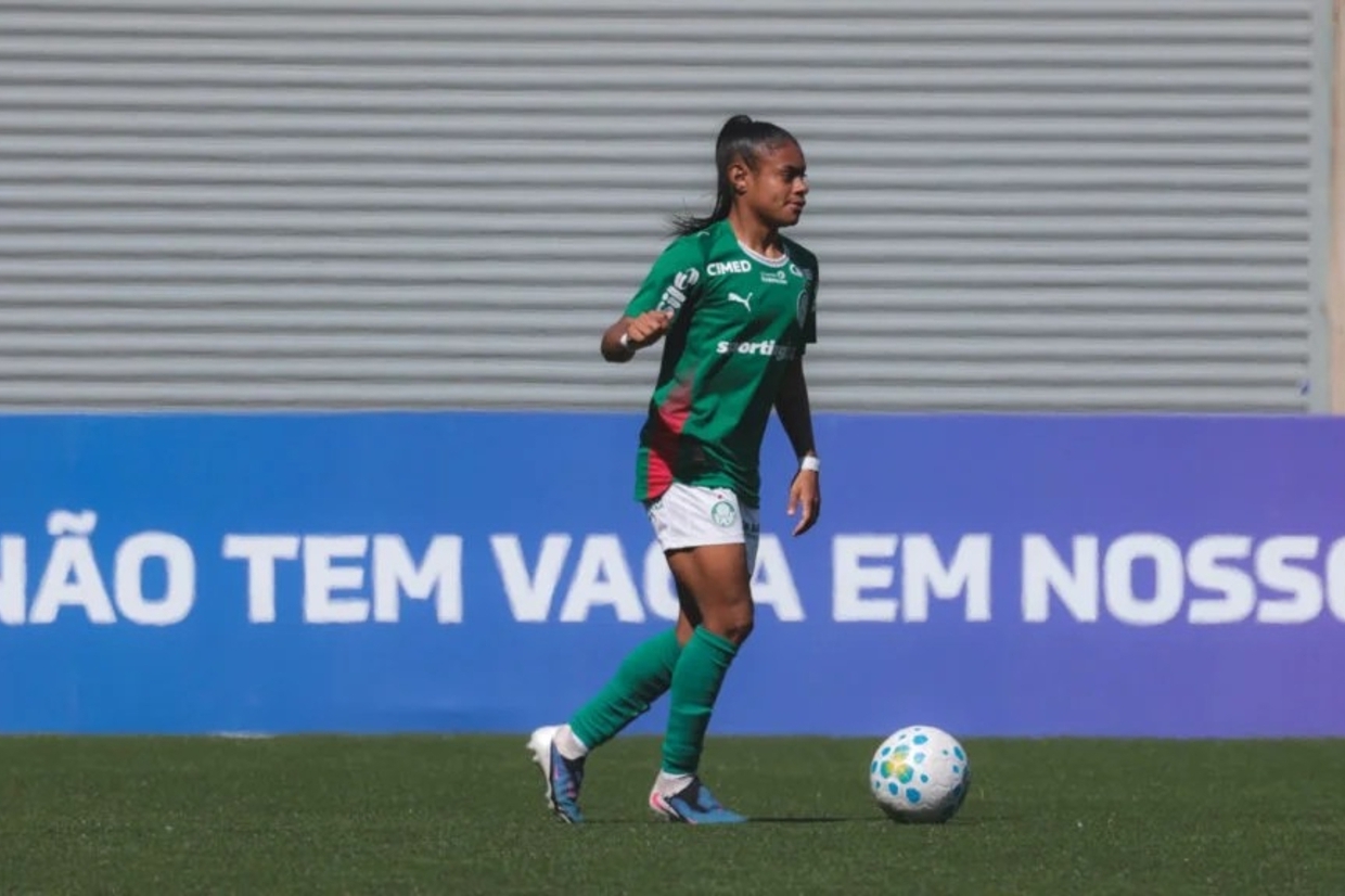 Palmeiras vence Internacional e ganha fôlego na tabela do Brasileirão Feminino
