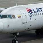 Passageira profere ofensas raciais contra comandante da Latam após desembarque