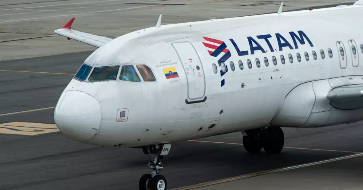 Passageira profere ofensas raciais contra comandante da Latam após desembarque