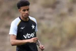Paulinho comenta exclusão da lista do Botafogo na Sul-americana