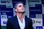 Pedro Emanuel aponta falhas de finalização e desgaste físico após revés do Vasco