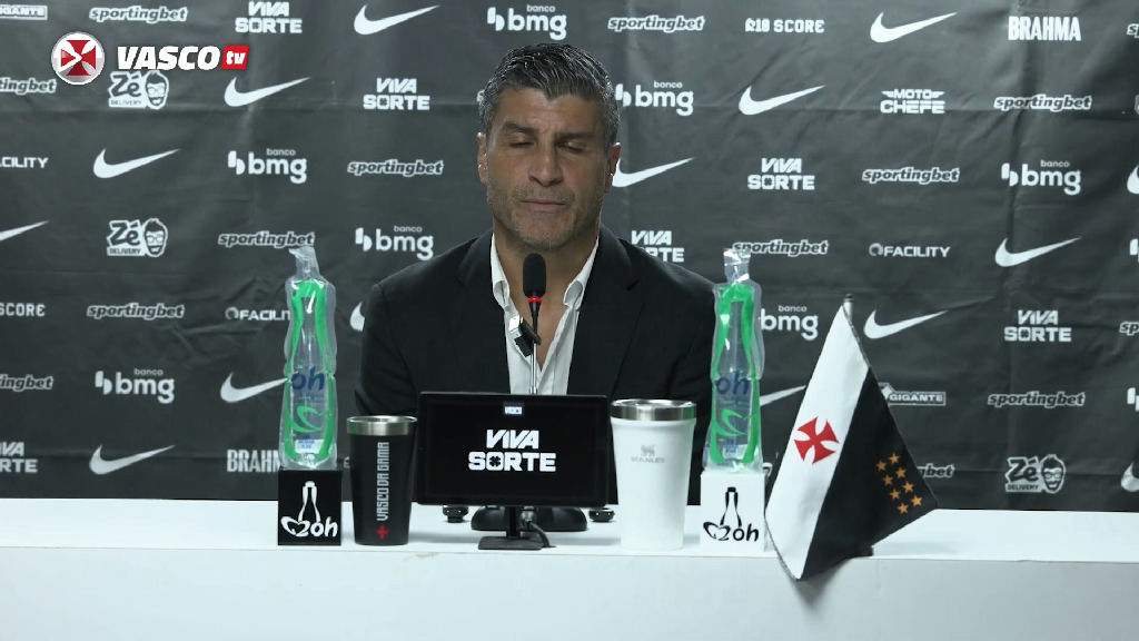 Pedro Emanuel aponta ineficiência ofensiva em revés do Vasco diante do Palmeiras