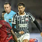 Pedro Raul celebra gol pelo Corinthians e projeta decisão na Libertadores