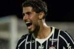 Pedro Raul supera desconfiança e engata série inédita de gols no Corinthians