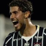 Pedro Raul supera desconfiança e engata série inédita de gols no Corinthians
