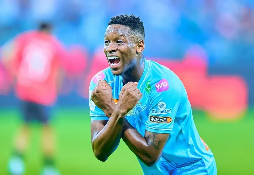 Permanência de Luiz Henrique no Zenit ganha força em meio a especulações de mercado
