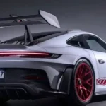 Porsche 911 GT3 RS prepara transição para motorização híbrida em nova geração