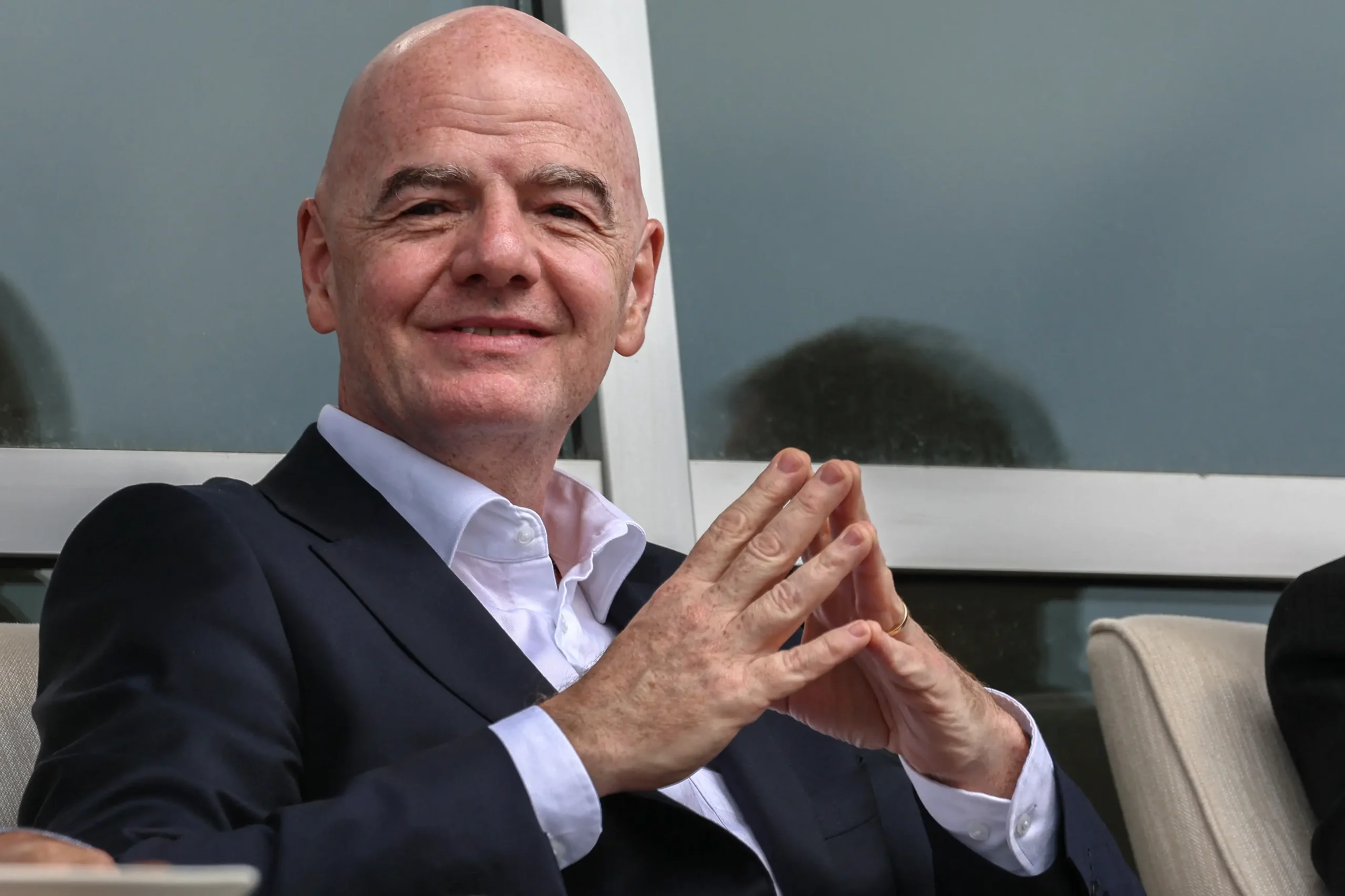 Pressão sobre Gianni Infantino persiste na Fifa após recuo em plano de investimento privado