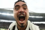 Rafael celebra encerramento de carreira com títulos históricos pelo Botafogo