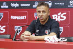 Rafinha enfrenta julgamento no STJD após ofensas a árbitro em duelo do São Paulo