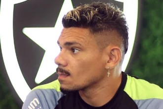 Raphael Rezende analisa retorno de Tiquinho Soares ao Botafogo como possível reviravolta