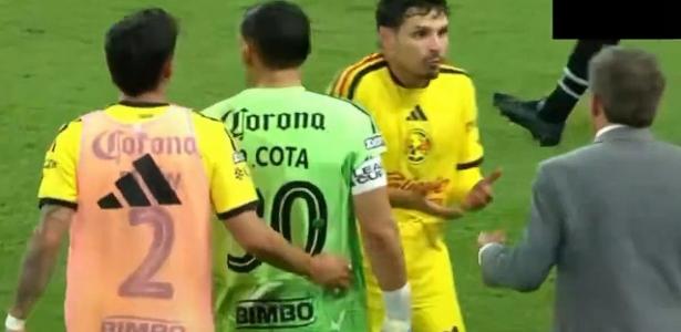 Raphael Veiga protagoniza discussão com técnico após partida da Leagues Cup