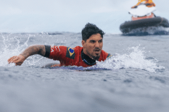 Regulamento da WSL não esclarece critério de confronto entre Medina e Slater