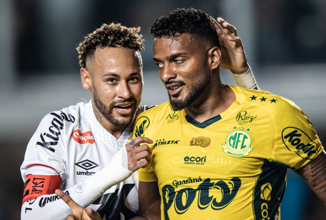 Reinaldo projeta reencontro com Neymar em duelo decisivo entre Mirassol e Santos