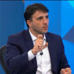 Renan Santos utiliza gestão de clubes brasileiros para ilustrar crise econômica nacional