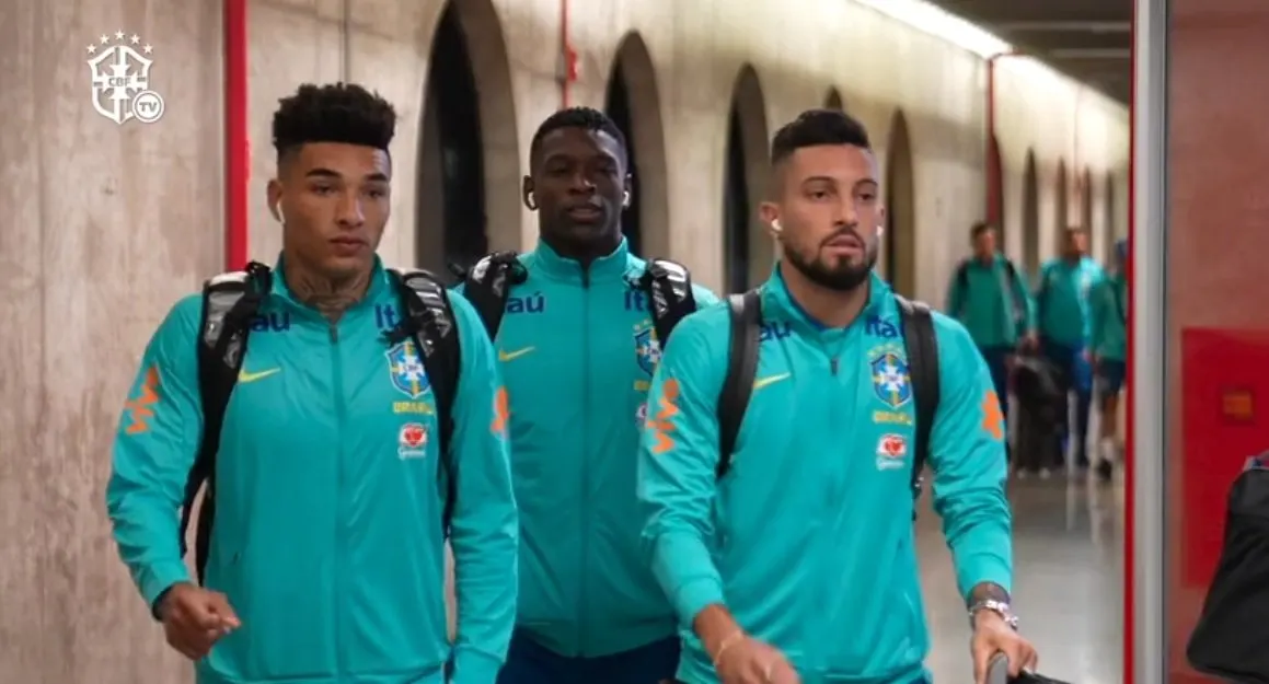 Renovação de Alex Telles no Botafogo movimenta redes sociais de estrelas