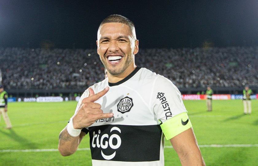 Richard Ortiz é dúvida no Olimpia para o confronto decisivo contra o Vasco