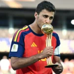 Rodri desembarca em Barcelona para concretizar transferência milionária