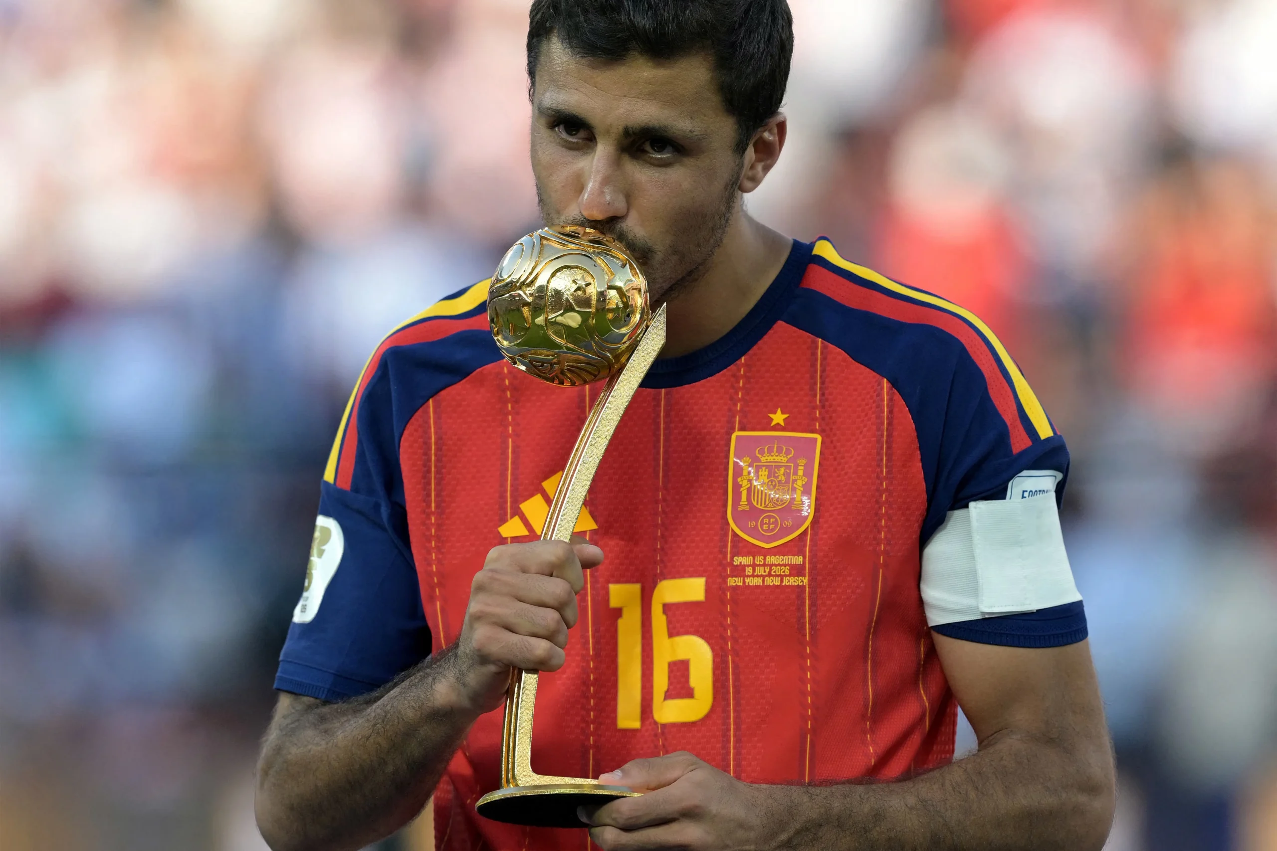 Rodri segue no Manchester City após recusa de nova oferta do Barcelona