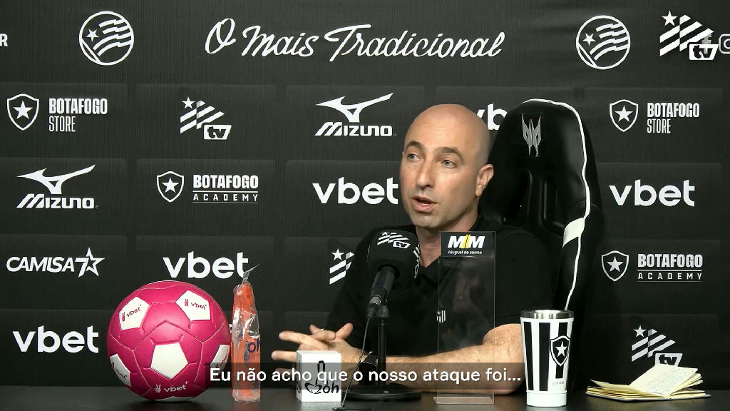 Rodrigo Bellão analisa desempenho ofensivo do Botafogo após revés diante do Athletico