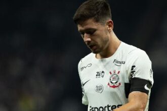 Rodrigo Garro projeta decisão na Libertadores após revés do Corinthians no Brasileirão
