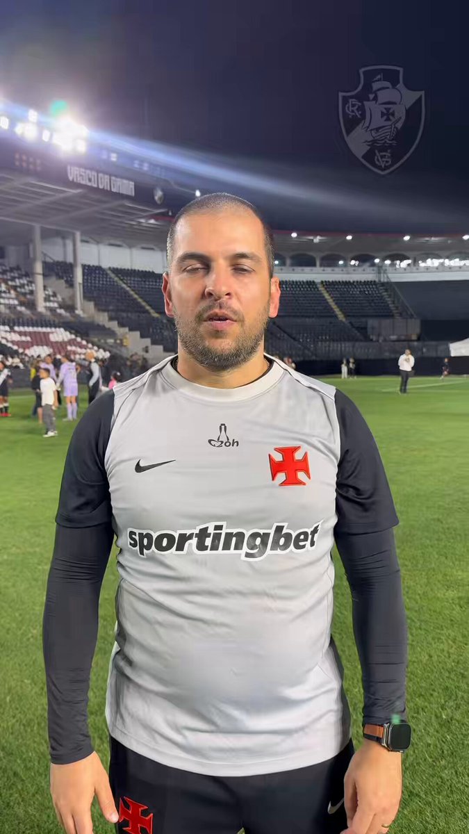 Rubens Franco celebra acesso do futebol feminino do Vasco da Gama