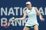 Rybakina supera Ann Li e mantém vivo o sonho da liderança no WTA 1000 de Toronto