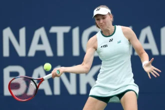 Rybakina supera Ann Li e mantém vivo o sonho da liderança no WTA 1000 de Toronto