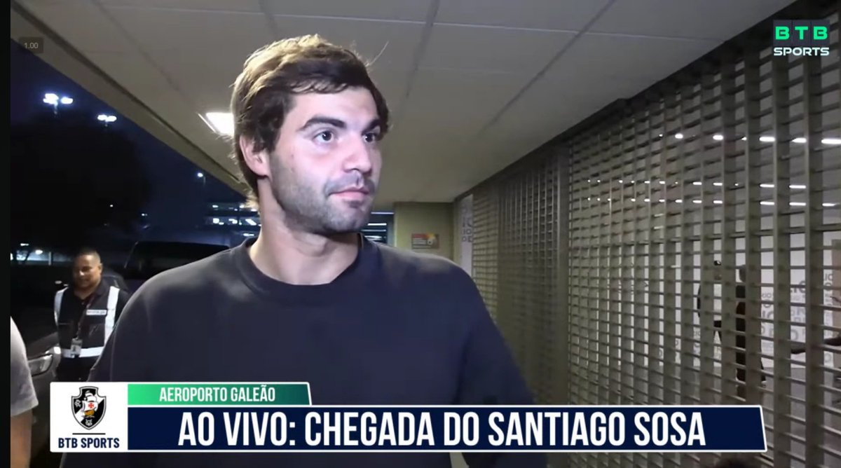 Santiago Sosa desembarca no Rio de Janeiro para reforçar o elenco vascaíno