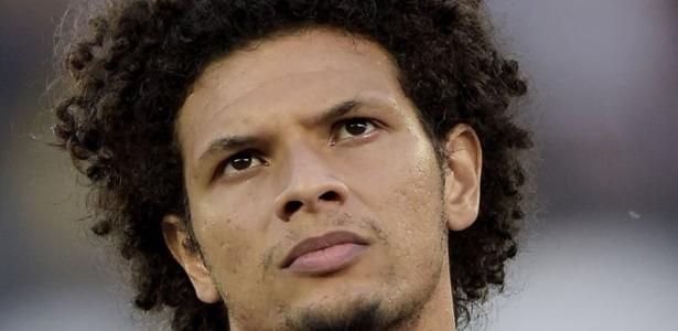 Santos aposta em Neymar e improviso de Arão para duelo contra o Macará