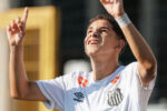 Santos domina Internacional e encosta no G8 do Brasileiro sub-17