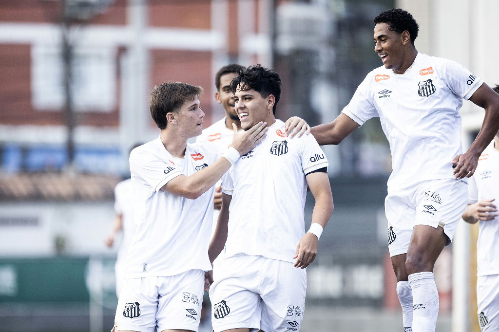Santos enfrenta América-sp pelo Campeonato Paulista sub-20 no CT Rei Pelé
