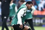 Santos enfrenta Atlético-mg na Sul-americana com desfalque de Rony por suspensão