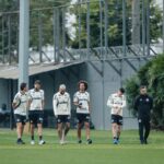 Santos enfrenta série de desfalques para duelo contra o Vasco em São Januário