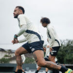 Santos finaliza preparação decisiva para clássico contra o Palmeiras