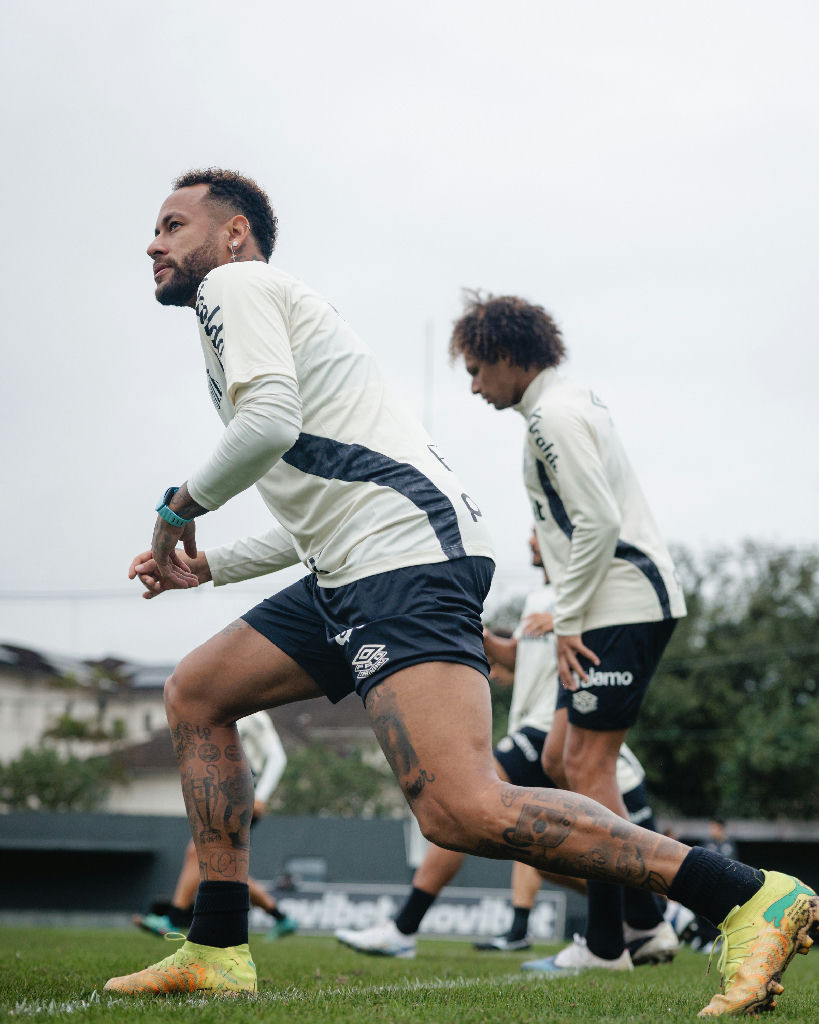 Santos finaliza preparação decisiva para clássico contra o Palmeiras