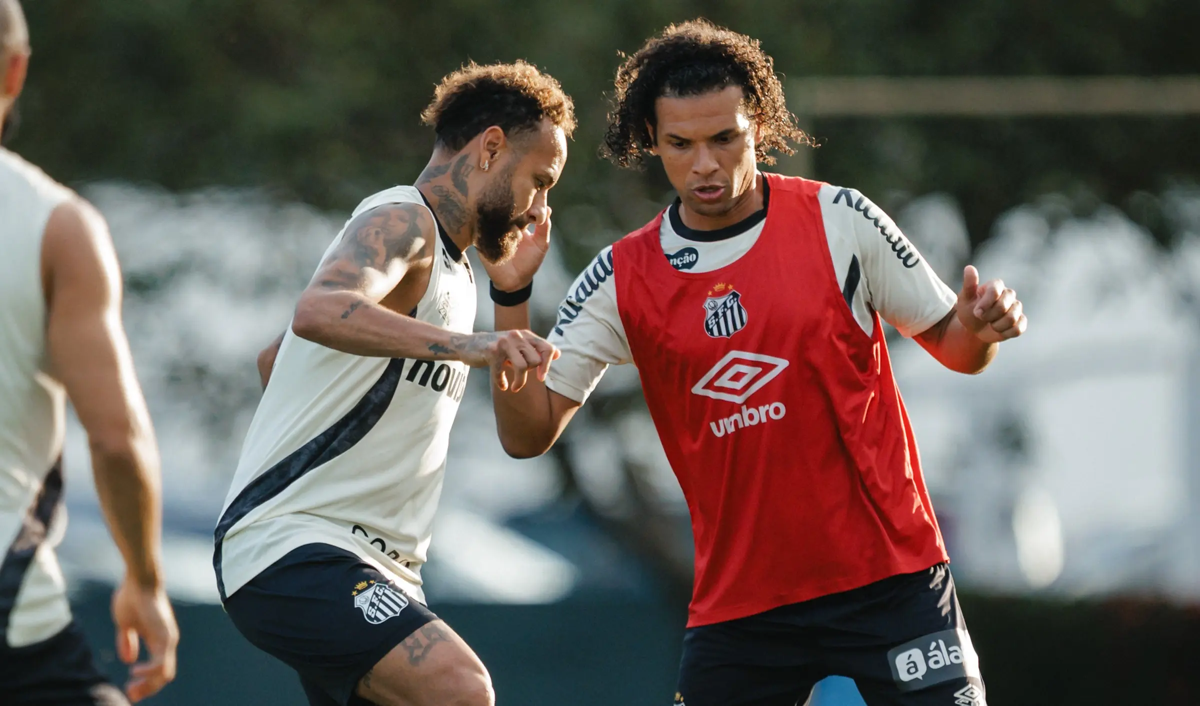 Santos inicia preparação tática para duelo decisivo contra o Athletico-pr