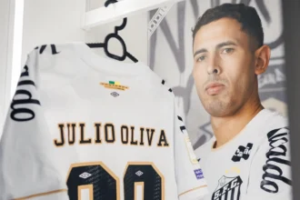 Santos mantém formação vitoriosa para duelo contra o Athletico-pr na Vila Belmiro