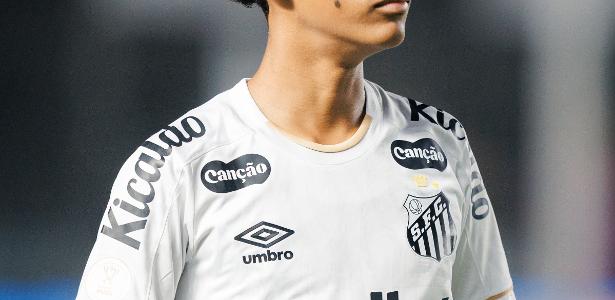 Santos negocia empréstimo de Robinho Jr. para o futebol espanhol
