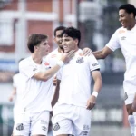 Santos supera expulsão e vence Itapirense no Campeonato Paulista sub-20
